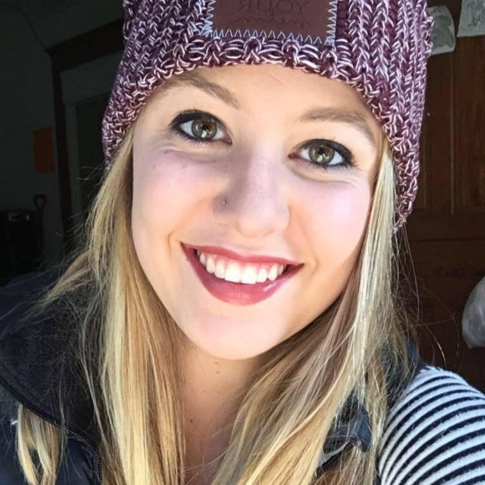 Meet your Posher, Brooke